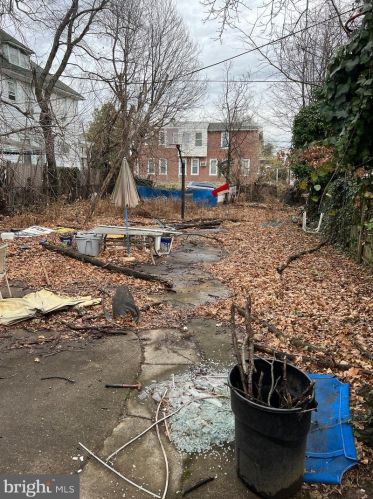 5901 11 St, Philadelphia PA  19141-3210 exterior