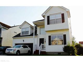 704 Laura St, Chesapeake, VA 23320-6426