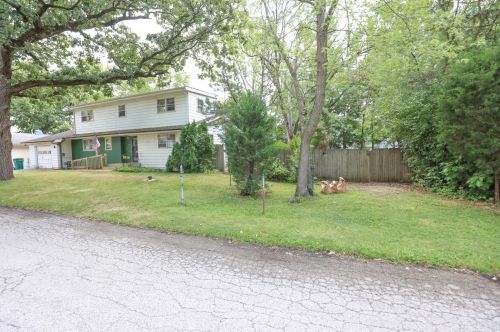 101 Trout St, Joliet, IL 60404-9277