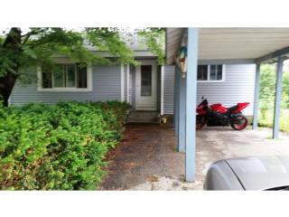 31 Upton Ln, Goffstown, NH 03045-2223