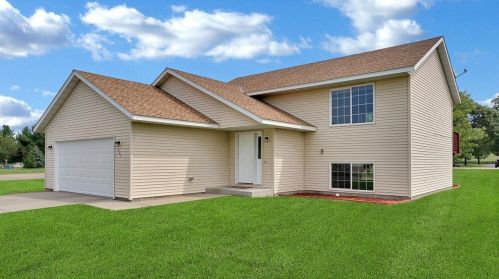401 Morning View Ct, Sauk Centre, MN 56378-8389