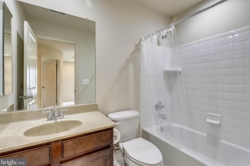 1520 Rabbit Holw Pl, Silver Spring MD 20906-6709 exterior