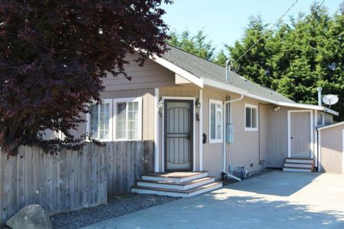60 North St, Rio Dell, CA 95562-1317