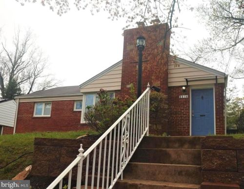 8514 Leonard Dr, Silver Spring, MD 20910-5002