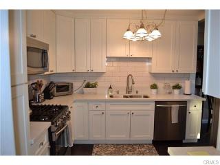 7509 Muller St, Downey, CA 90241-2137