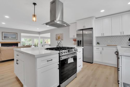 1111 Aspen Dr, Concord CA  94520-4001 exterior