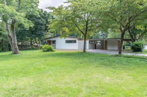 601 Forest Ridge Dr, Marietta, GA 30067-7145