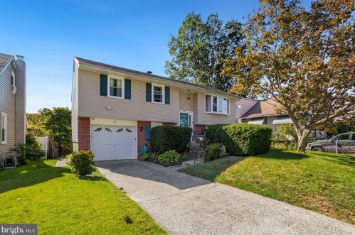 73 Oakland Ave, Runnemede, NJ 08078-1639