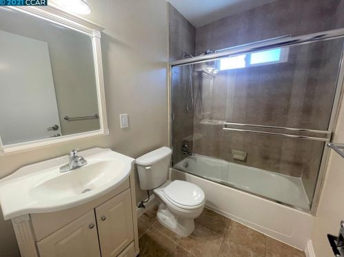 589 Maureen Ln, Concord CA  94523-2758 exterior