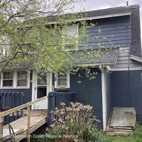 822 Drummond Ave, Tinton Falls NJ 07712-5707 exterior