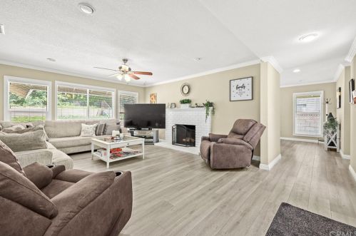 917 Notre Dame St, Upland CA 91786-2761 exterior