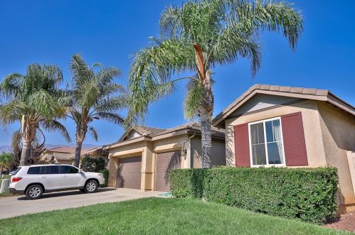 1268 Daisy Dr, Beaumont, CA 92223-8408