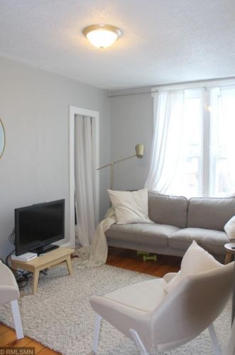 914 Armstrong Ave, Saint Paul MN 55102-3804 exterior