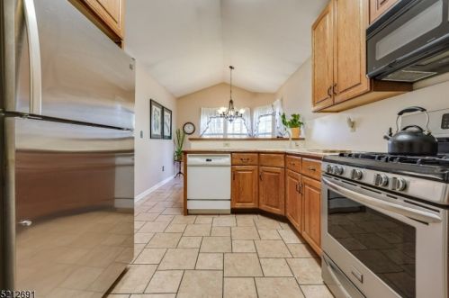 11 Sycamore Ln, Dover NJ  07869-3704 exterior
