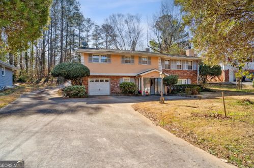 2938 Heather Dr, Atlanta, GA 30344-1944