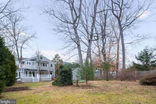 450 Elm Ave, Tavistock NJ  08033-2645 exterior