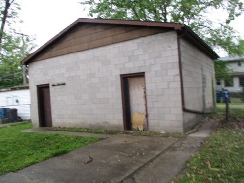 1472 Wentworth Ave, Calumet City, IL 60409-6230