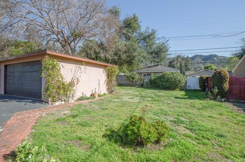 1828 Canada Blvd, Glendale CA  91208-2610 exterior