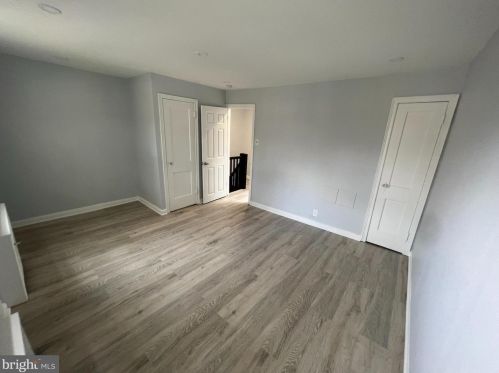 6445 Marsden St, Philadelphia PA 19135-2706 exterior