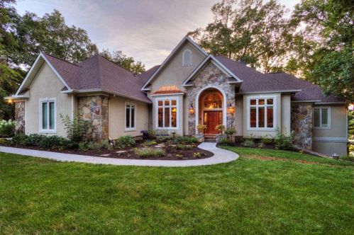 159 Pineberry Dr, Vonore, TN 37885-2055