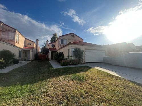 487 Barca Creek Dr, Perris, CA 92571-3908