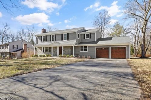 18 Powderhorn Way, Berkeley Heights, NJ 07922-1839