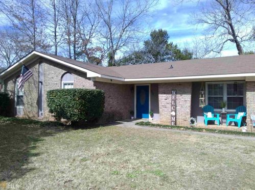 303 Forest Lake Ct, Warner Robins, GA 31093-1015