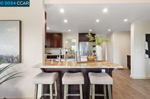 1945 Encima Dr, Concord CA  94519-2207 exterior
