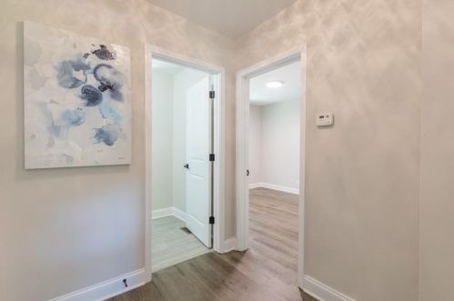 1222 Lorenzo Dr, Atlanta GA  30310-3946 exterior