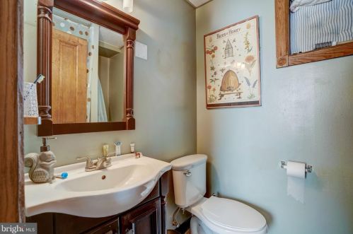 437 44 St, Philadelphia PA 19104-2910 exterior