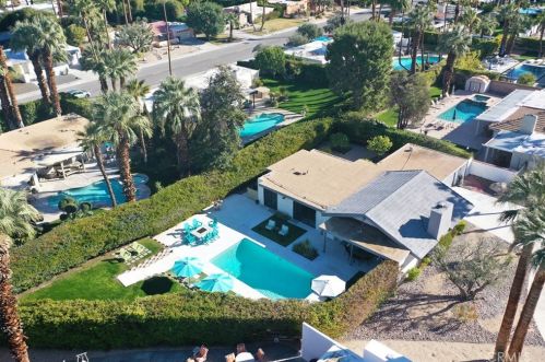 588 Chiquita Cir, Palm Springs, CA 92262-6231