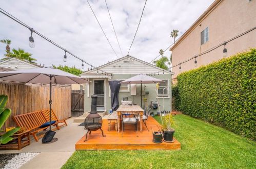624 15th St, Huntington Beach CA  92648-4048 exterior