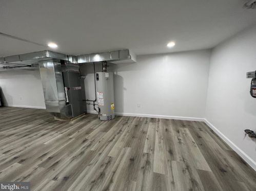 551 Gilham St, Philadelphia PA  19111-5230 exterior