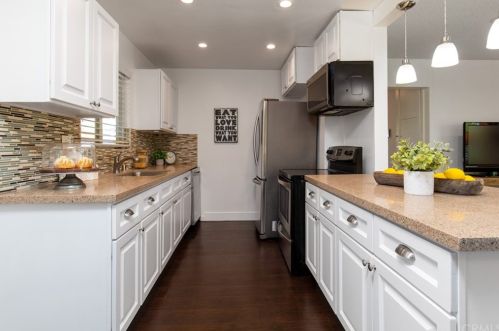 528 Nubia St, Covina, CA 91722-2109