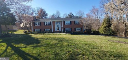 18407 Sydnor Hill Ct, Leesburg, VA 20175-9017