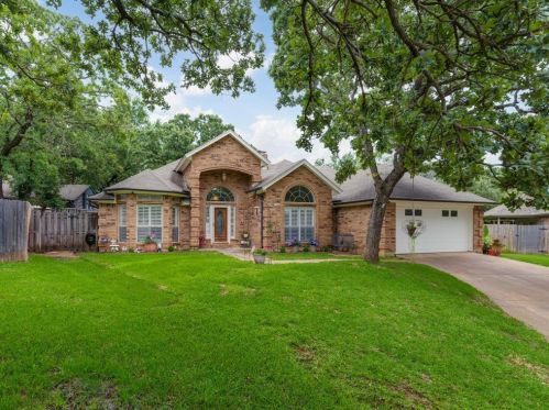 7704 Driftwood Ct, Fort Worth TX  76182-7023 exterior