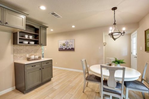 5425 Fursman Ave, Fort Worth TX  76114-4507 exterior