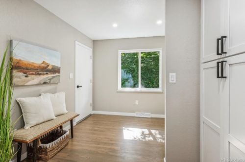 2070 Un Dr, Aurora CO 80015-6600 exterior