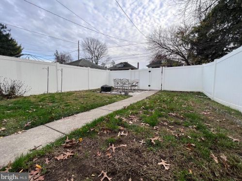 1418 1st Ave, York PA  17403-1942 exterior