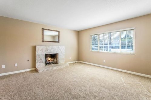 33712 Fairview Dr, Yucaipa, CA 92399-2220
