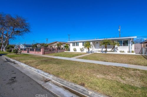 2225 Center St, Anaheim CA  92806-3606 exterior