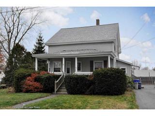 7 Locust St, East Providence, RI 02915-4612