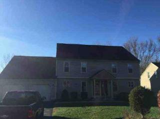 134 Colonial Hill Dr, Wallingford CT  06492-3474 exterior