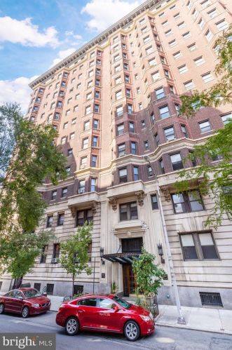 250 13th St, Philadelphia PA 19107-5615 exterior