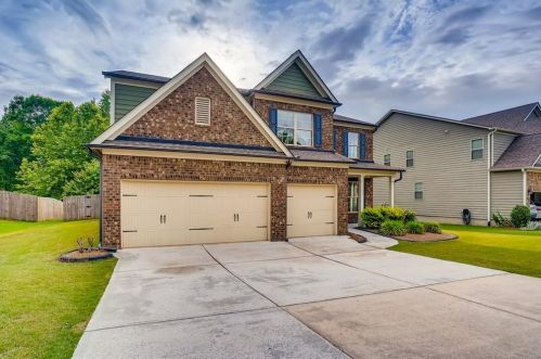 140 Manor Ln, Holly Springs, GA 30188-5814