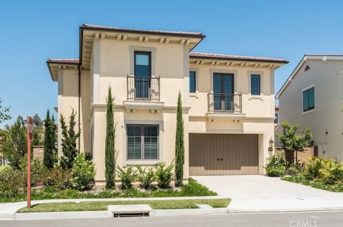81 Bountiful, Irvine CA  92602-1802 exterior