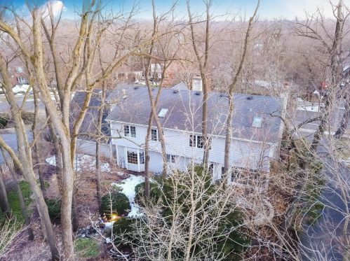 573 Clarissa Ct, Naperville, IL 60540-8101