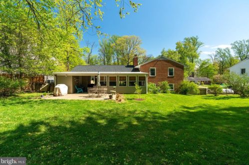 5408 Juliet St, Springfield VA  22151-2615 exterior