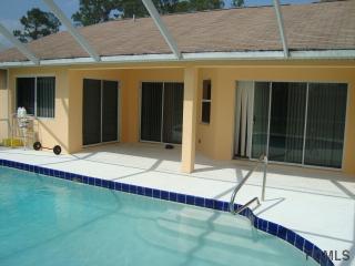 14 Penn Manor Ln, Palm Coast FL  32164-7467 exterior