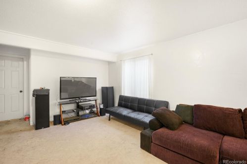 3865 63rd Ave, Arvada CO  80003-6719 exterior